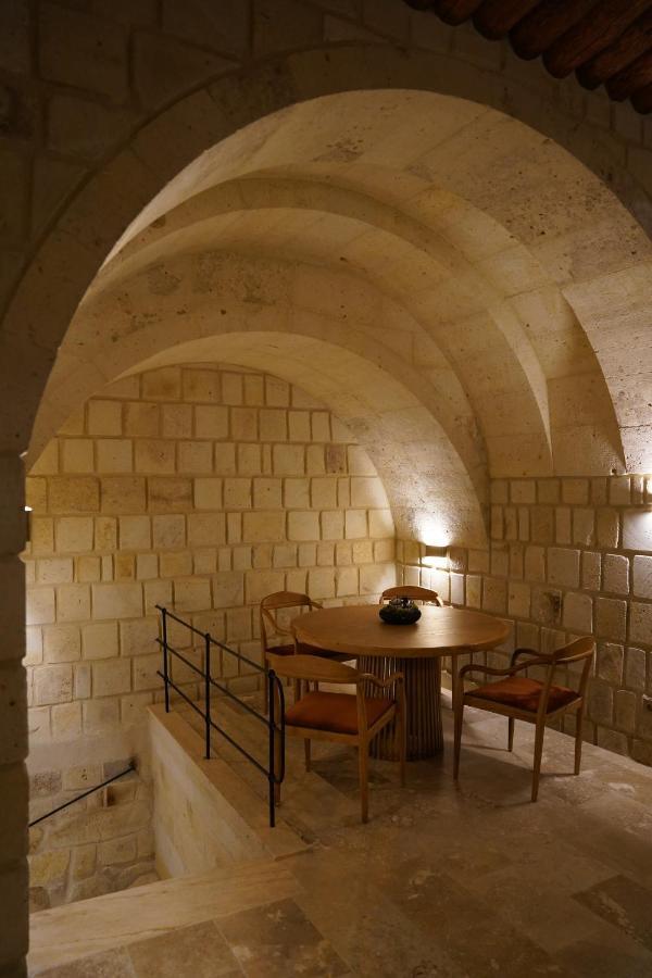 Evanthia Cave Suites อูร์กุบ ภายนอก รูปภาพ